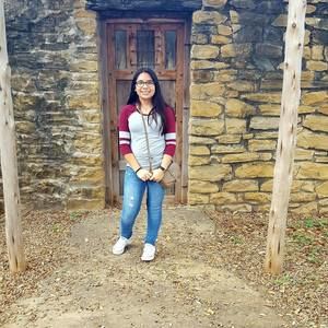 Meet your Posher, Evelyn